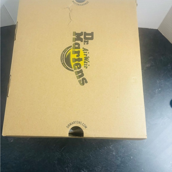 Dr Martens Embury Ambassador cashew color Chelsea boots sz 9M/10W NEW w/box - Picture 8 of 8